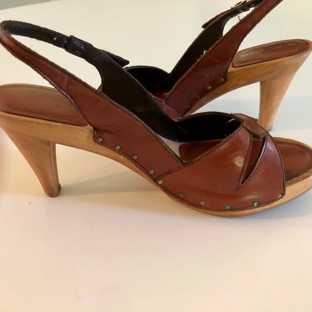 Vintage BareTraps Bare Traps 70s Wood Platform Sandals Heels Shoes - Picture 6 of 8